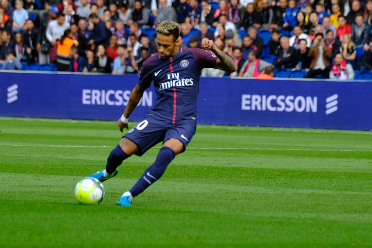 网友热议：法国战挪威，萨利巴又要遇见哈兰德了