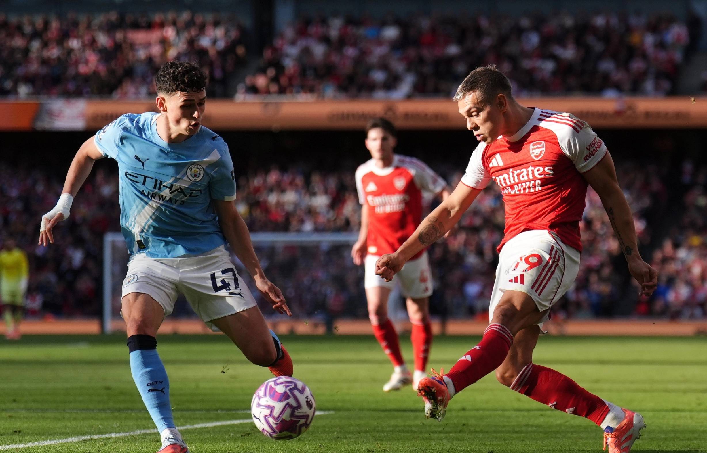 德媒：诺伊尔因为肠胃炎缺席了拜仁本周的训练（德媒：肠胃炎致诺伊尔无缘拜仁本周训练）