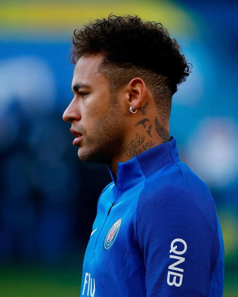 万隆中场：为了俱乐部、城市和国家的骄傲，我们必将全力争胜