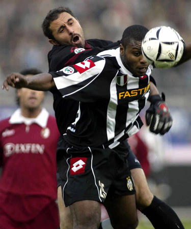 波兰主帅：我们已经很了解荷兰；目前仍然专注于附加赛