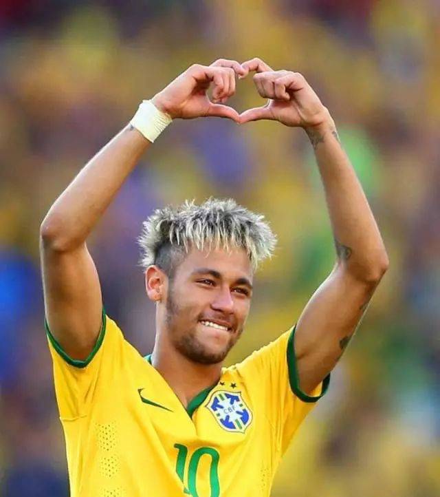 冲冠！2026赛季中超第一黑马现身，教练更新换代，瞄准多名国脚（剑指冠军！2026赛季中超头号黑马浮现，新帅上任，锁定多名国脚）