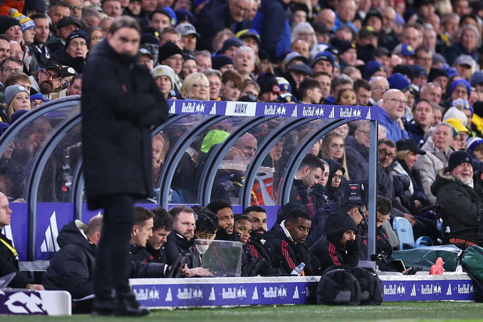 记者：因伤落选的马斯坦托诺仍加入阿根廷队的训练营