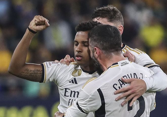 韩K联战报：李东俊进球被吹，浦项铁人0-0闷平全北现代（韩职联战报：李东俊进球被判无效，浦项铁人与全北现代互交白卷）