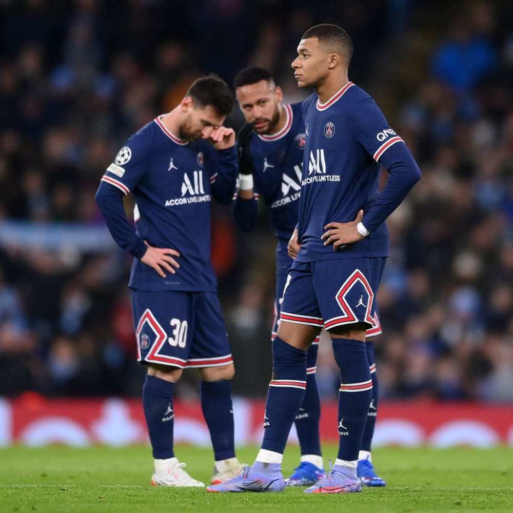 马内：萨拉赫是那种一看到球门就谁也不看的人，这是他的天性