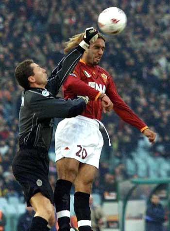 世体：巴萨与格伊谈判降温 双方经济条件差距较大（世界体育报：巴萨与格伊谈判遇冷，双方在薪资待遇上分歧明显）