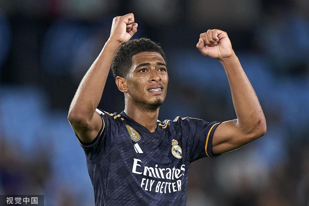 足球欧洲俱乐部频繁爆冷，球迷：本赛季太刺激（欧洲俱乐部赛场冷门频出，球迷直呼本季过瘾）