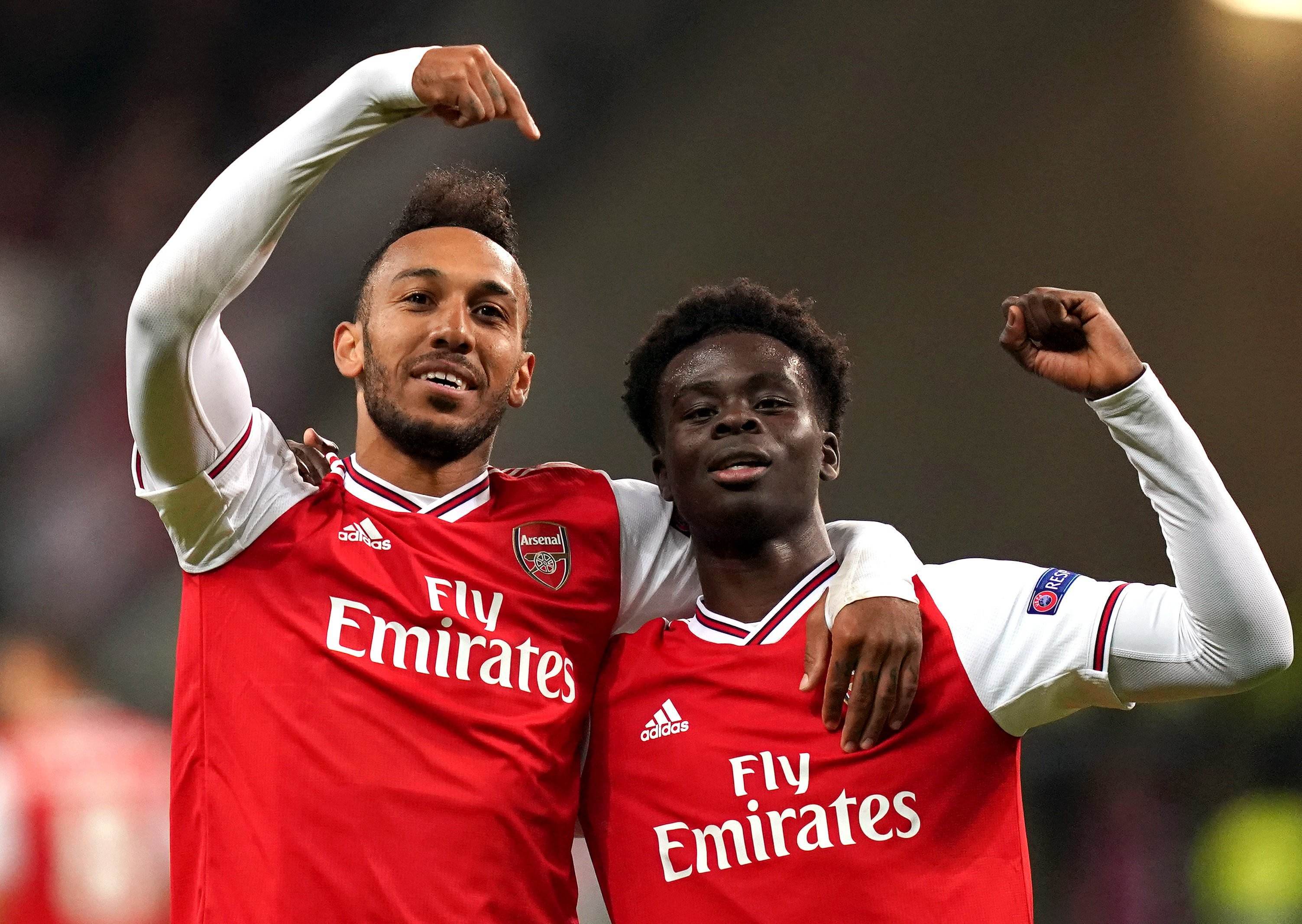 詹姆斯：防守时我们要拧成一根绳，并且时刻保持沟通