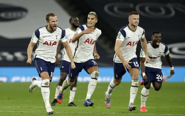 门将三连神扑救主，数据暴涨全网热议