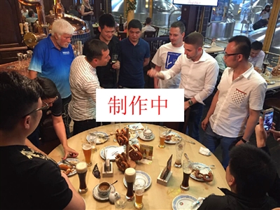 贴脸开大！祖巴茨罚球时，老鹰主场球迷高喊“保罗在哪里？”